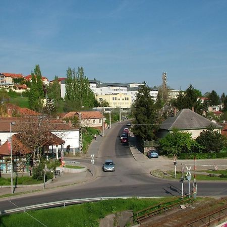 Imola Hostel Eger Exterior photo